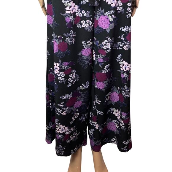 Torrid Purple Floral Print Crepe Wide Leg Pants w/ Pockets - Picture 6 of 11